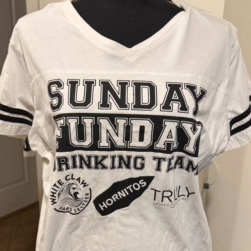 White Graphic Short Sleeve Tee